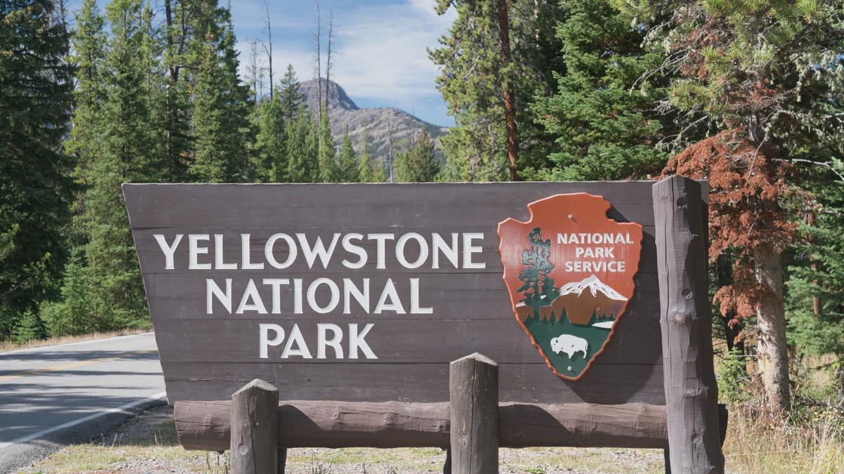 'Video thumbnail for Yellowstone National Park Things To Do'